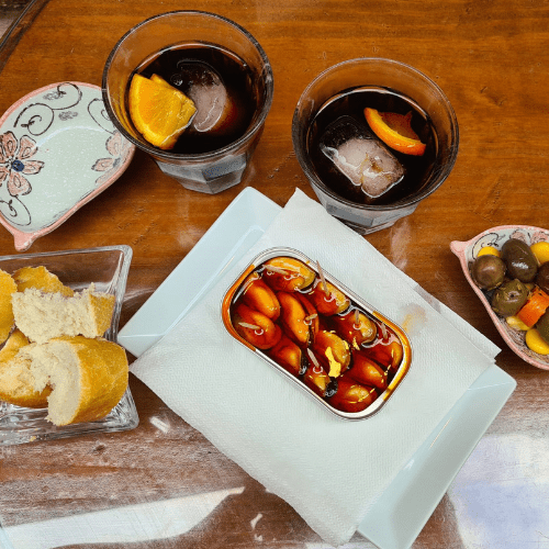 tapas: mejillones in escabechi,chips, olives and vermut