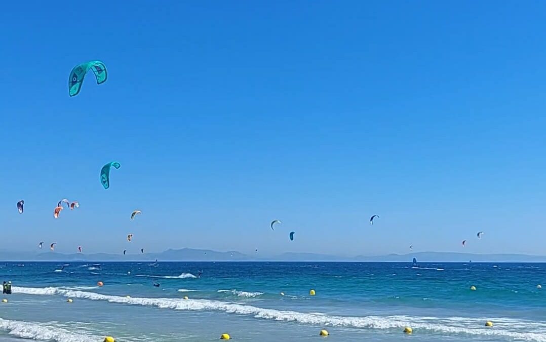 From Levante to Poniente: The Winds that Define Cádiz